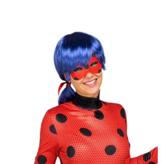 Vista frontal del parrucca e maschera Ladybug da donna en stock