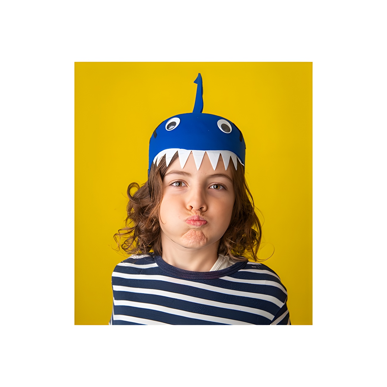 Cappellino squalo blu da 59 cm per 6,00 €