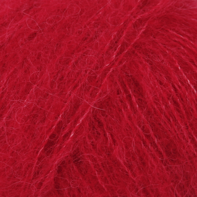 Vista delantera del brushed Alpaca Silk da 25 g - Drops en stock