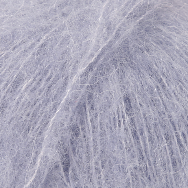 Vista delantera del brushed Alpaca Silk da 25 g - Drops en stock
