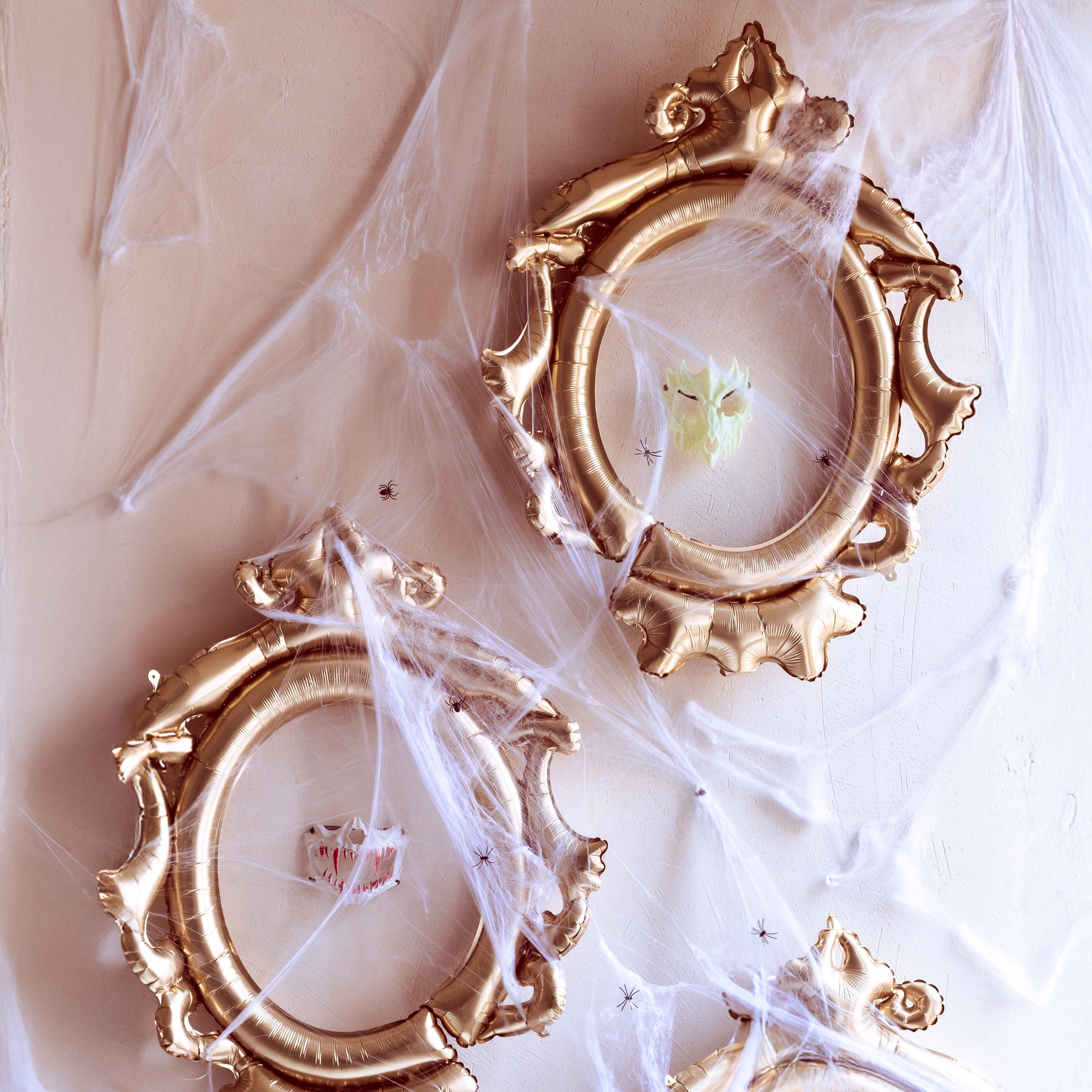 Ragnatela di 200 gr bianca con due ragni neri - 2