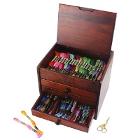 Mobile di legno con 120 matasse di filo Mouliné - DMC