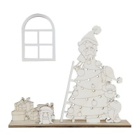Figura natalizia in legno con albero, regali e gnomi da 24 x 20,5 x 6,5 cm - Artis decor