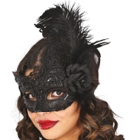 Maschera con pizzo e piume nera