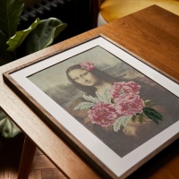 Kit da ricamo - Monna Lisa e bouquet di peonie - DMC