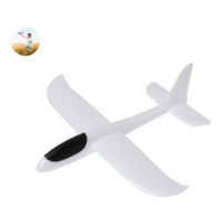 Aereo leggero bianco