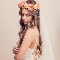 Corona di fiori rosa con velo di 17 cm - PartyDeco